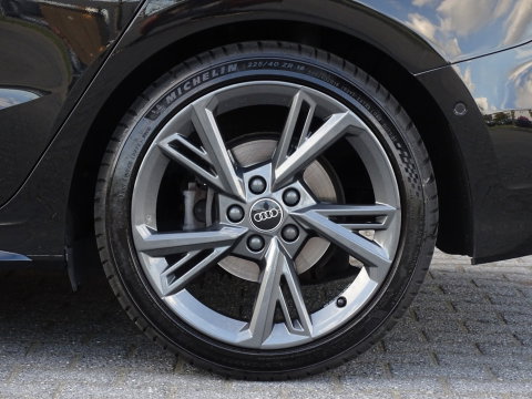 Audi A3 Sportback 35 TDI 150PK automaat / MMI / S-line / ACC / LED