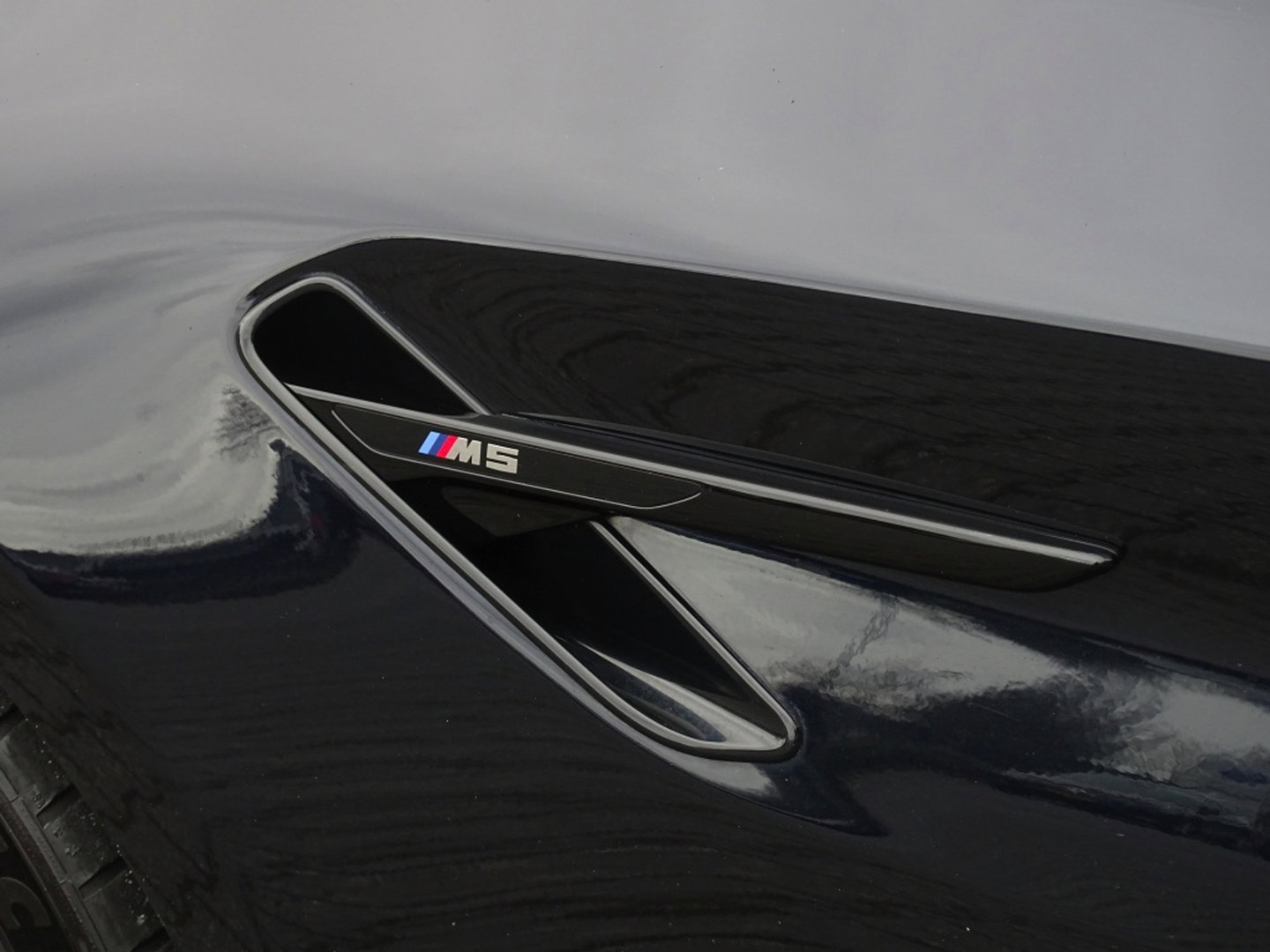 BMW 5 Serie M5 Competition V8 627PK / CARBON / Individual / Laser / 360°