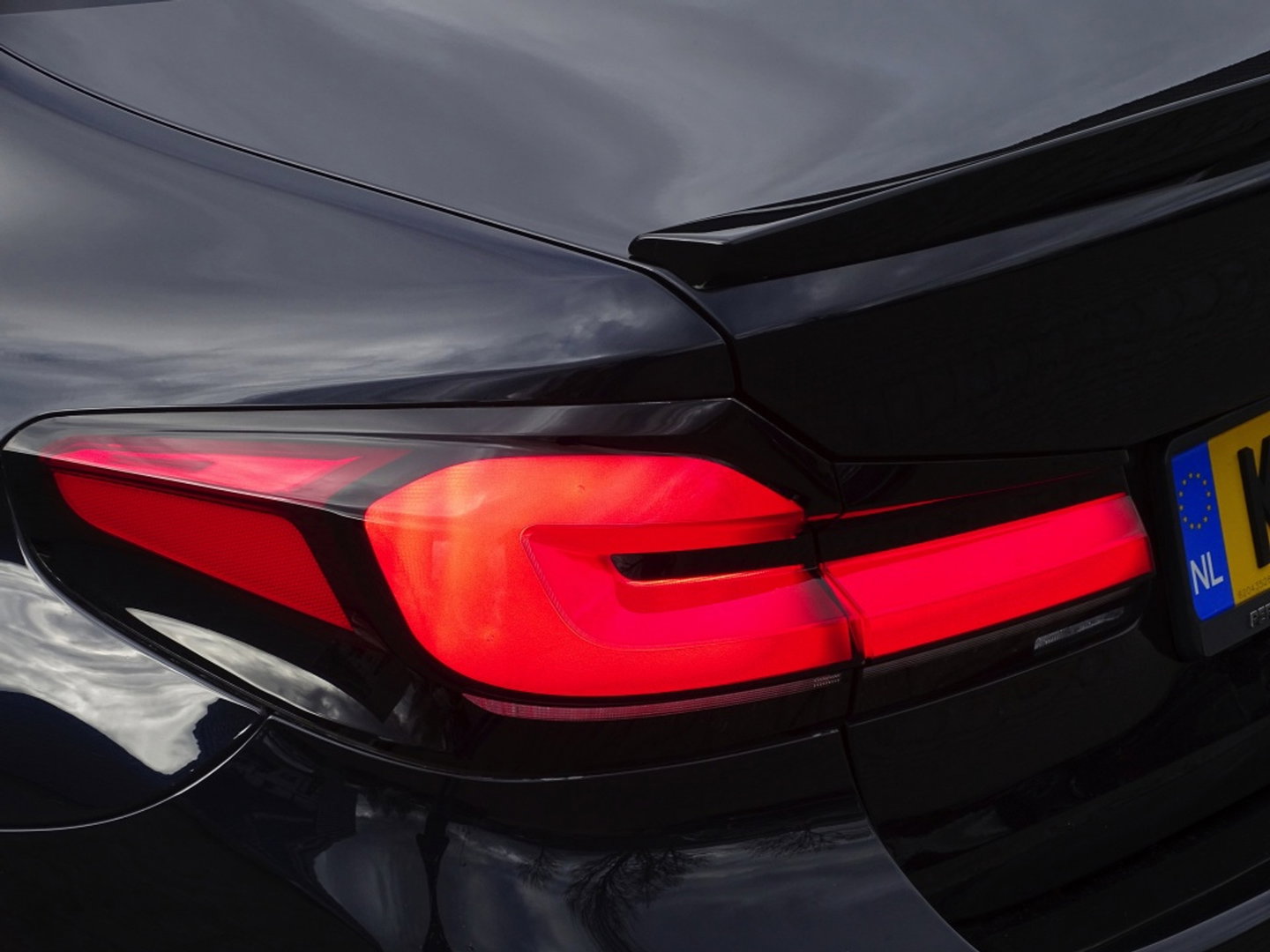 BMW 5 Serie M5 Competition V8 627PK / CARBON / Individual / Laser / 360°