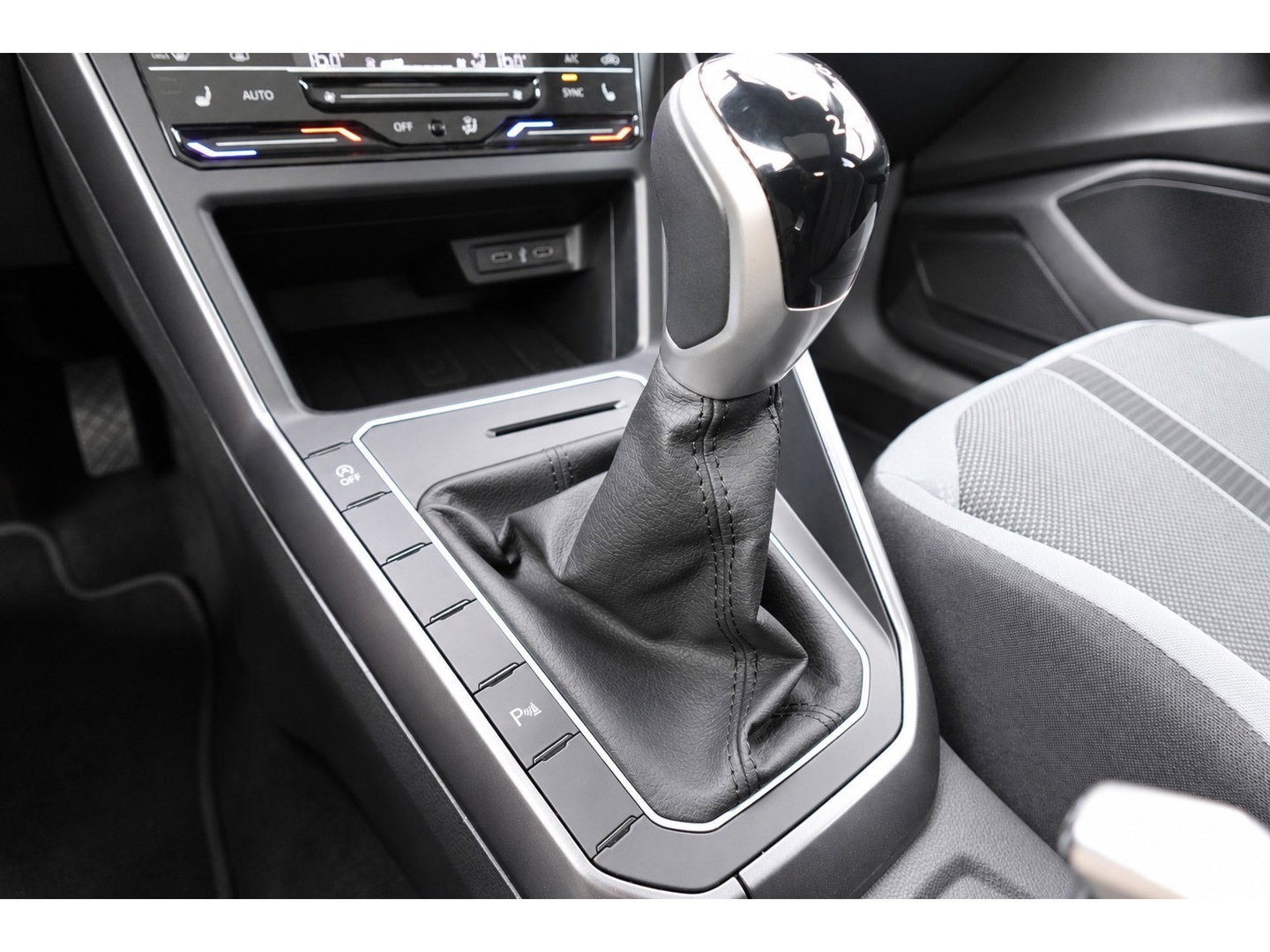 Volkswagen Polo 1.0 TSI Life PANO CARPLAY ACC VOL