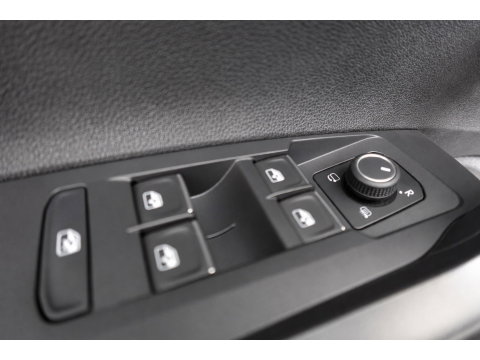 Volkswagen Polo 1.0 TSI Life PANO CARPLAY ACC VOL