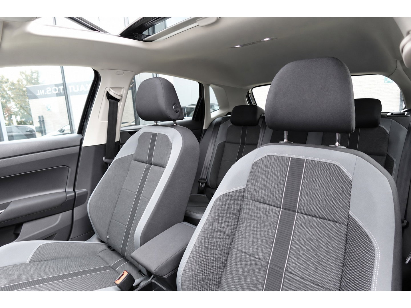 Volkswagen Polo 1.0 TSI Life PANO CARPLAY ACC VOL