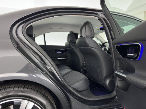 Mercedes-Benz C-Klasse 300 e Luxury Line (INCL-BTW)  *AUT | FULL-LED |  WIDESCREEN-COCKPIT | COMFORTSEATS | ADAPTIVE-CRUISE | CAMERA | NAVI-FULLMAP | SHIFTPADDLES | PRIVACY-GLASS | DAB | AMBIENTLIGHT | 17''