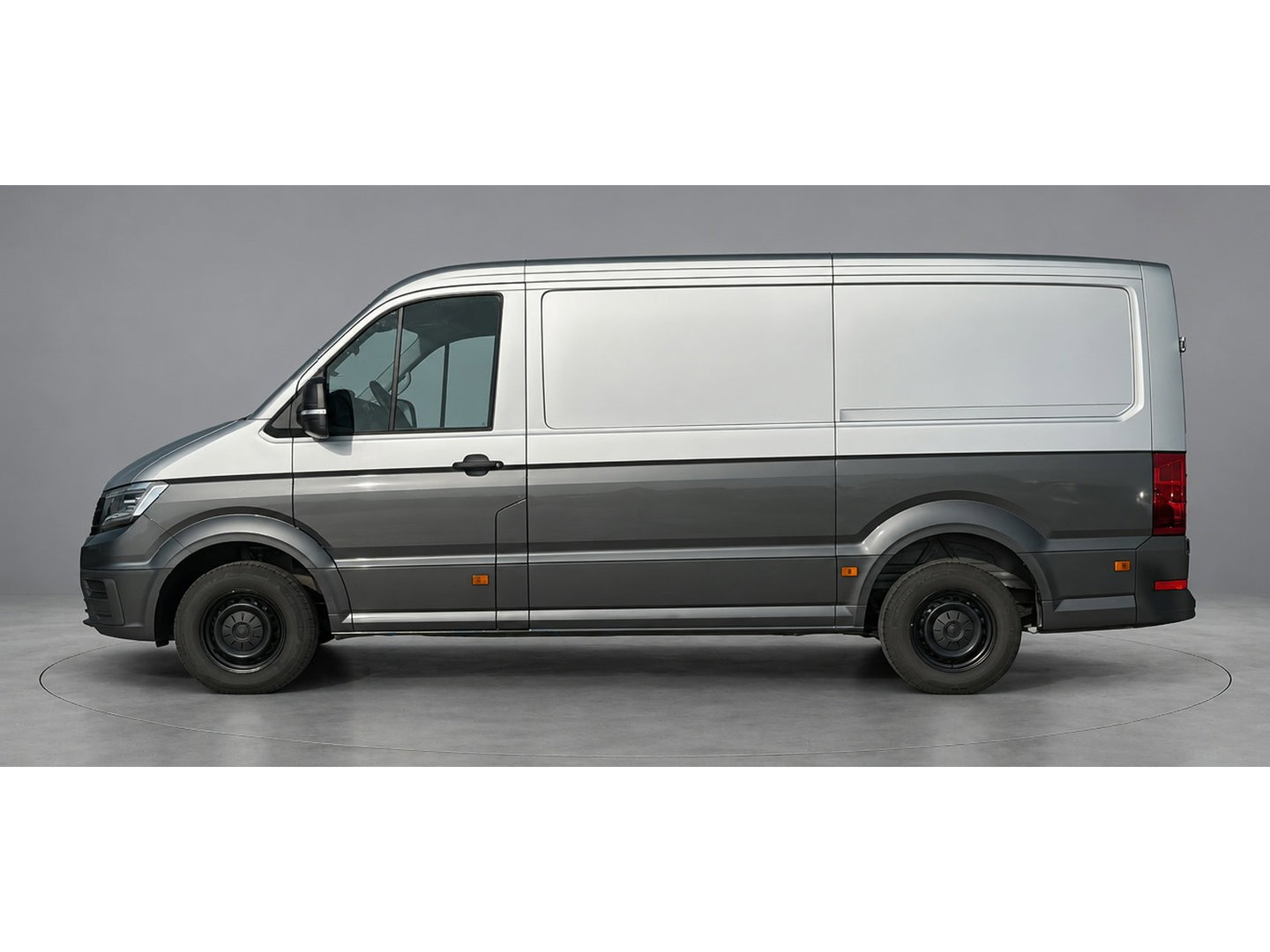 Volkswagen Crafter 35 2.0 TDI L3H2 PB Edition Adaptieve Cruise, Camera, Carplay, LED, Stoelverwarming, 177pk, Automaat, Multimedia,  Voorruit verwarming, Uniek!