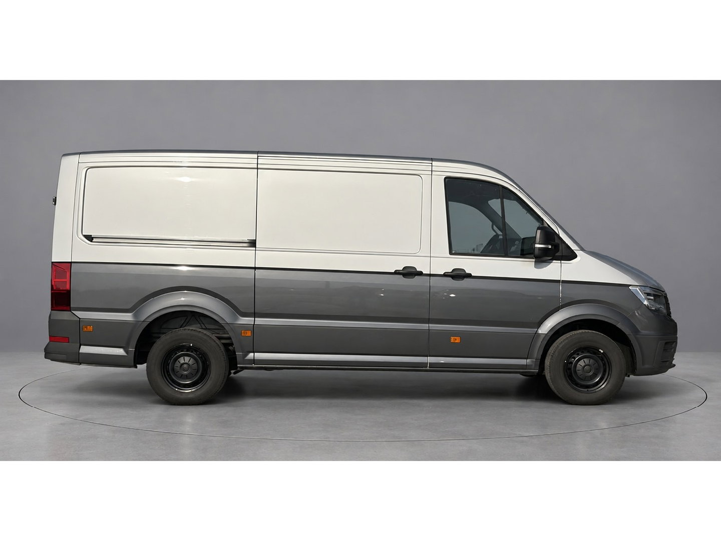 Volkswagen Crafter 35 2.0 TDI L3H2 PB Edition Adaptieve Cruise, Camera, Carplay, LED, Stoelverwarming, 177pk, Automaat, Multimedia,  Voorruit verwarming, Uniek!