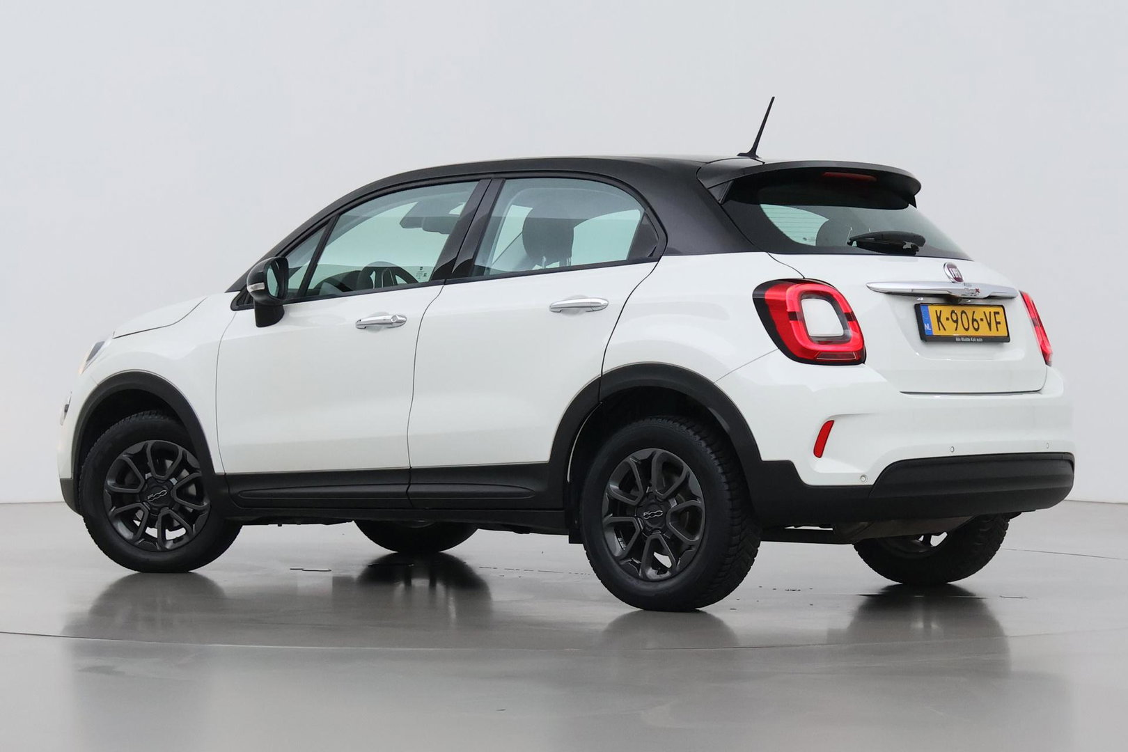 Fiat 500X 1.0 GSE Lounge | Camera | Keyless | Apple CarPlay | Cruise Control | Getint glas
