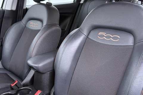 Fiat 500X 1.0 GSE Lounge | Camera | Keyless | Apple CarPlay | Cruise Control | Getint glas