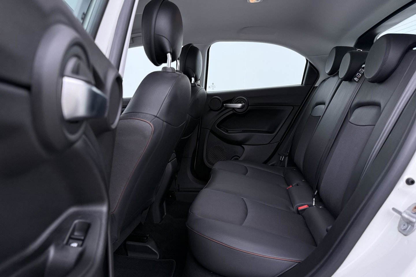 Fiat 500X 1.0 GSE Lounge | Camera | Keyless | Apple CarPlay | Cruise Control | Getint glas