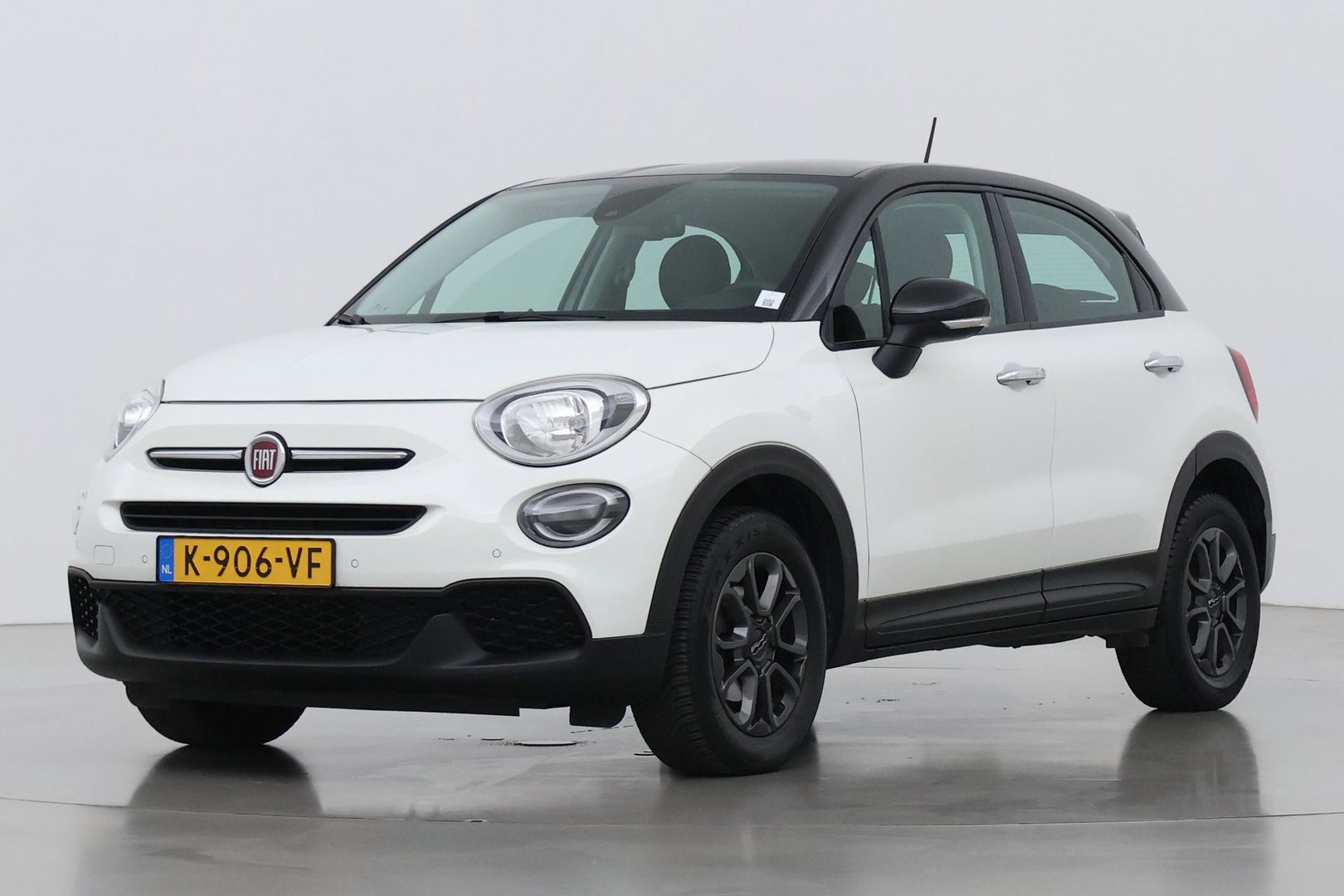 Fiat 500X 1.0 GSE Lounge | Camera | Keyless | Apple CarPlay | Cruise Control | Getint glas