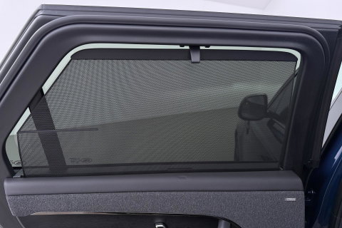 Land Rover Range Rover Sport P460e Dynamic HSE | SV Petrolix Blue | 23 Inch | Meridian Surround | ClearSight | Koelbox | Panoramadak | Trekhaak