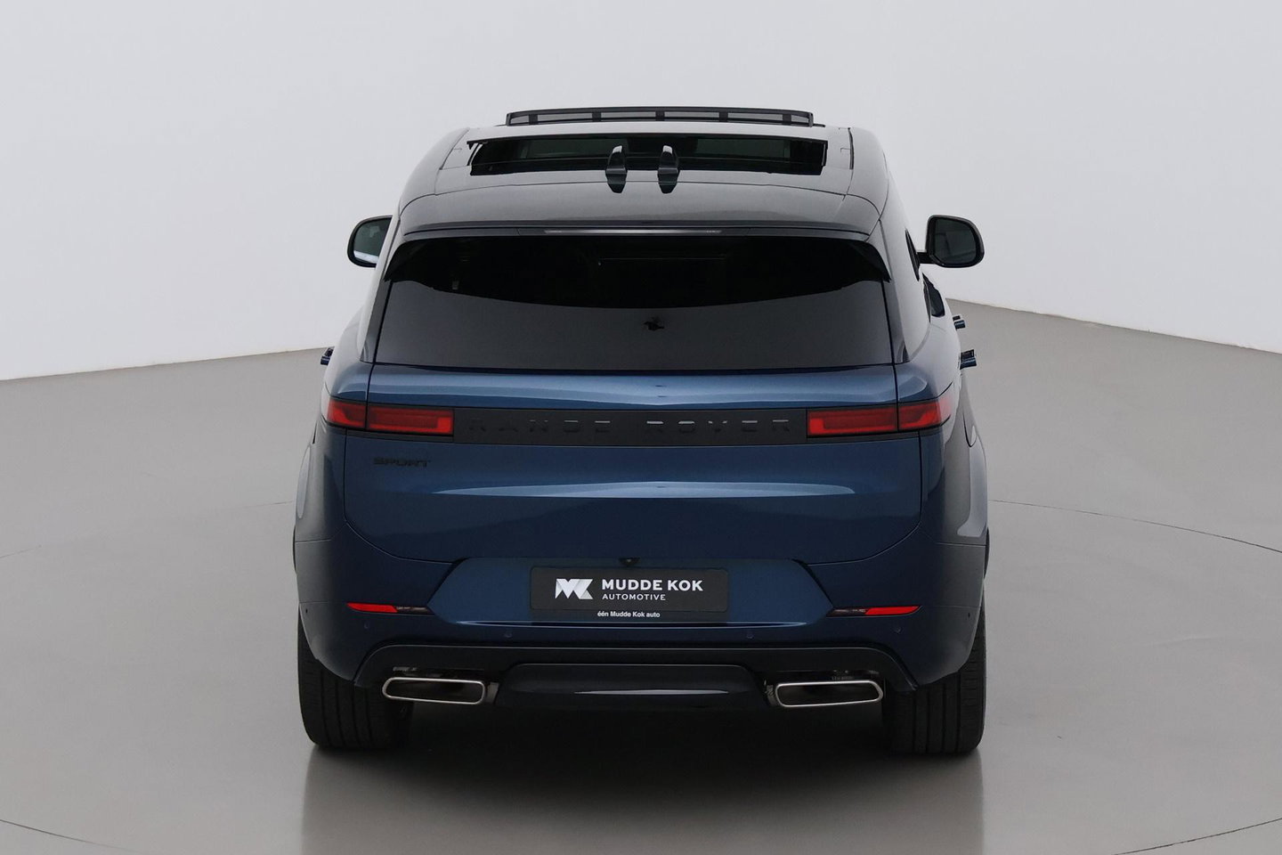 Land Rover Range Rover Sport P460e Dynamic HSE | SV Petrolix Blue | 23 Inch | Meridian Surround | ClearSight | Koelbox | Panoramadak | Trekhaak
