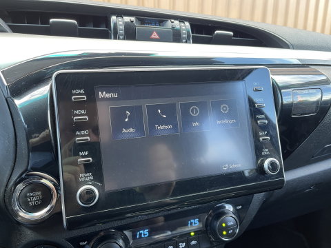 Toyota Hilux 2.8 D-4D Double Cab Executive | 2 Zits | Apple Carplay | DAB | Camera Achter | Led dagrijverlichting |