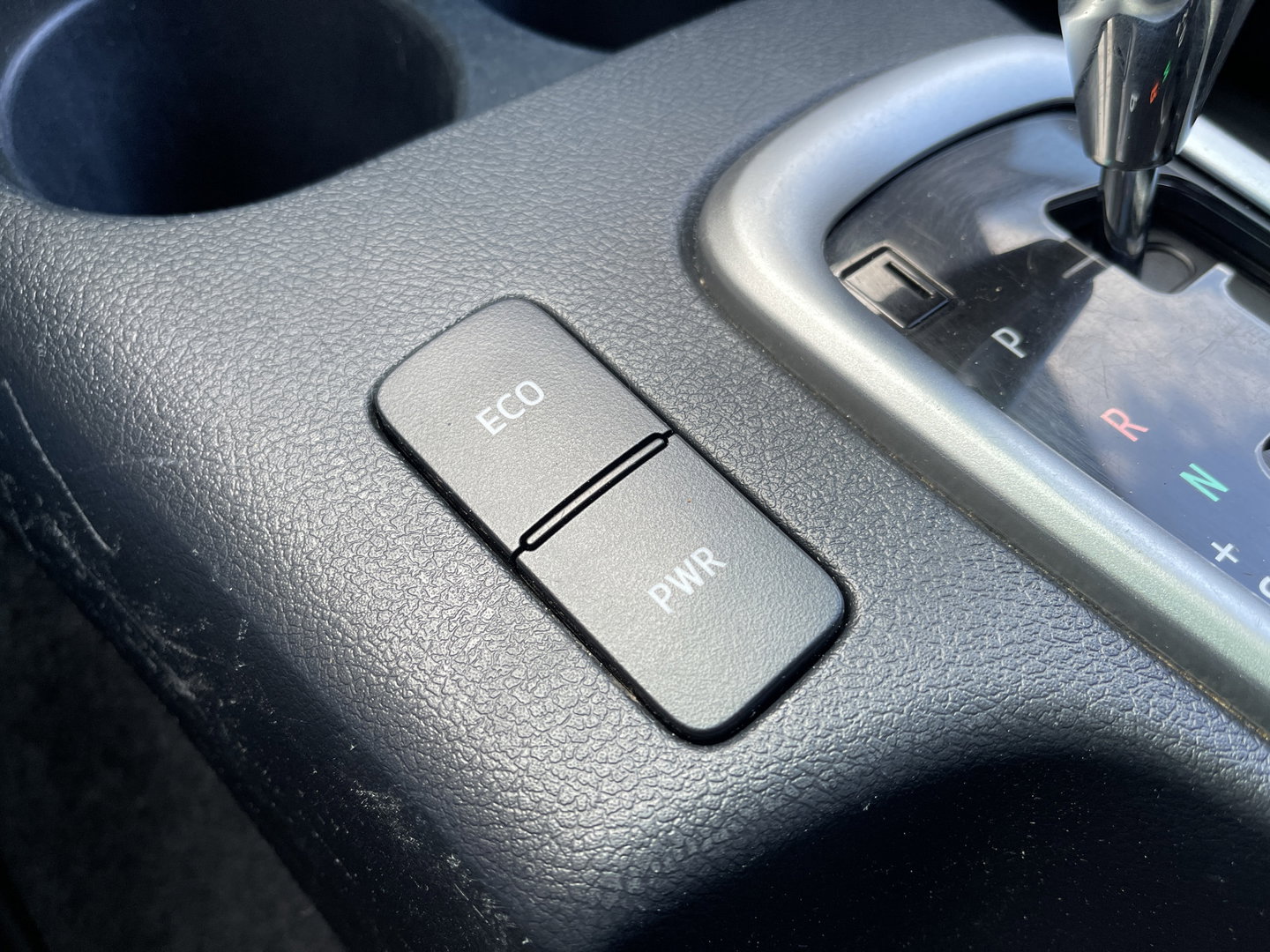 Toyota Hilux 2.8 D-4D Double Cab Executive | 2 Zits | Apple Carplay | DAB | Camera Achter | Led dagrijverlichting |