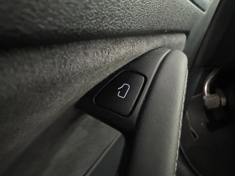 Tesla Model Y Long Range AWD 91% 75 kWh Pano|Trekhaak Afneembaar