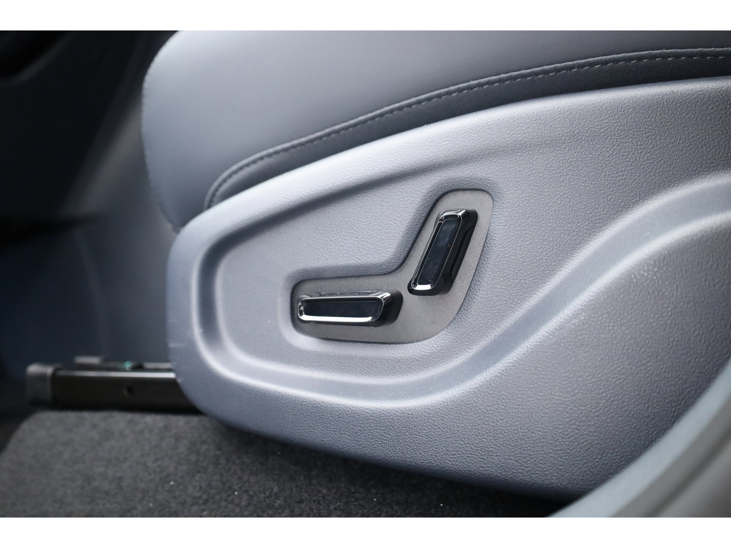 GEELY Starray EM-i 1.5 Max+