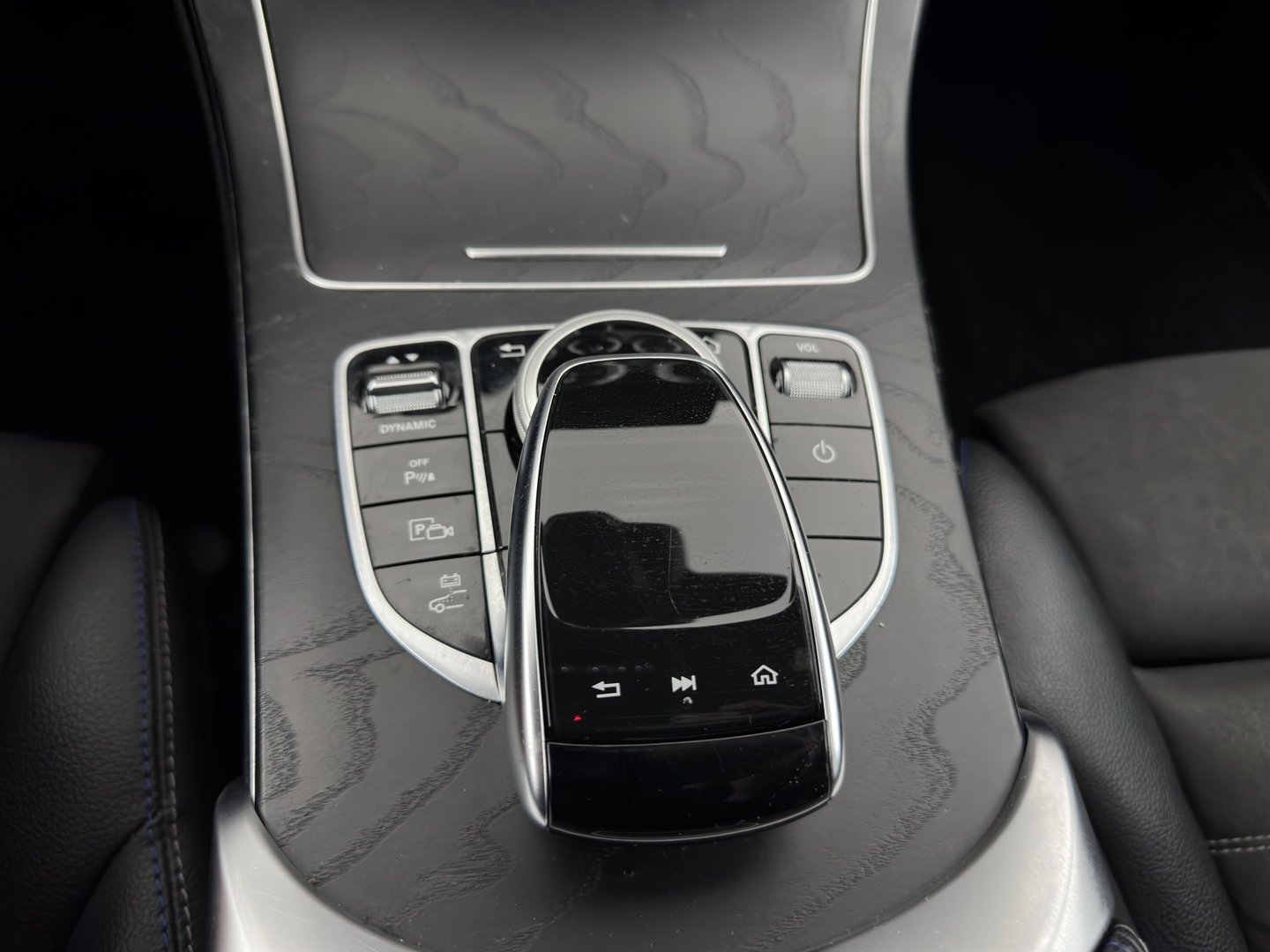 Mercedes-Benz C-Klasse Estate 300 e Business Solution AMG Limited (Plug-in) (INCL-BTW) Aut. *LEATHER-ALCANTARA | MULTIBEAM-LED | NAVI-FULLMAP | TOPVIEW | DAB | CARPLAY | DIGI-COCKPIT | SPORTSEATS | TOWBAR | 18"ALU*