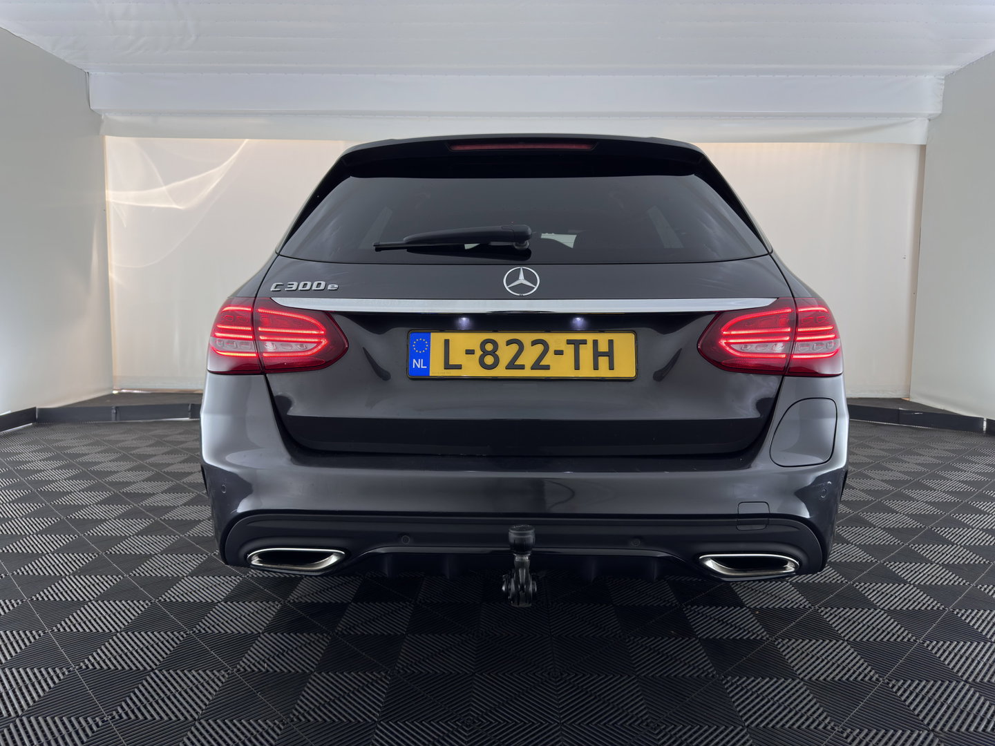 Mercedes-Benz C-Klasse Estate 300 e Business Solution AMG Limited (Plug-in) (INCL-BTW) Aut. *LEATHER-ALCANTARA | MULTIBEAM-LED | NAVI-FULLMAP | TOPVIEW | DAB | CARPLAY | DIGI-COCKPIT | SPORTSEATS | TOWBAR | 18"ALU*