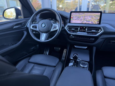 BMW X3 xDrive30e High Ex M-Sport LCI|Pano|Leer|Memory|360Cam|HUD|20"|Trekhaak