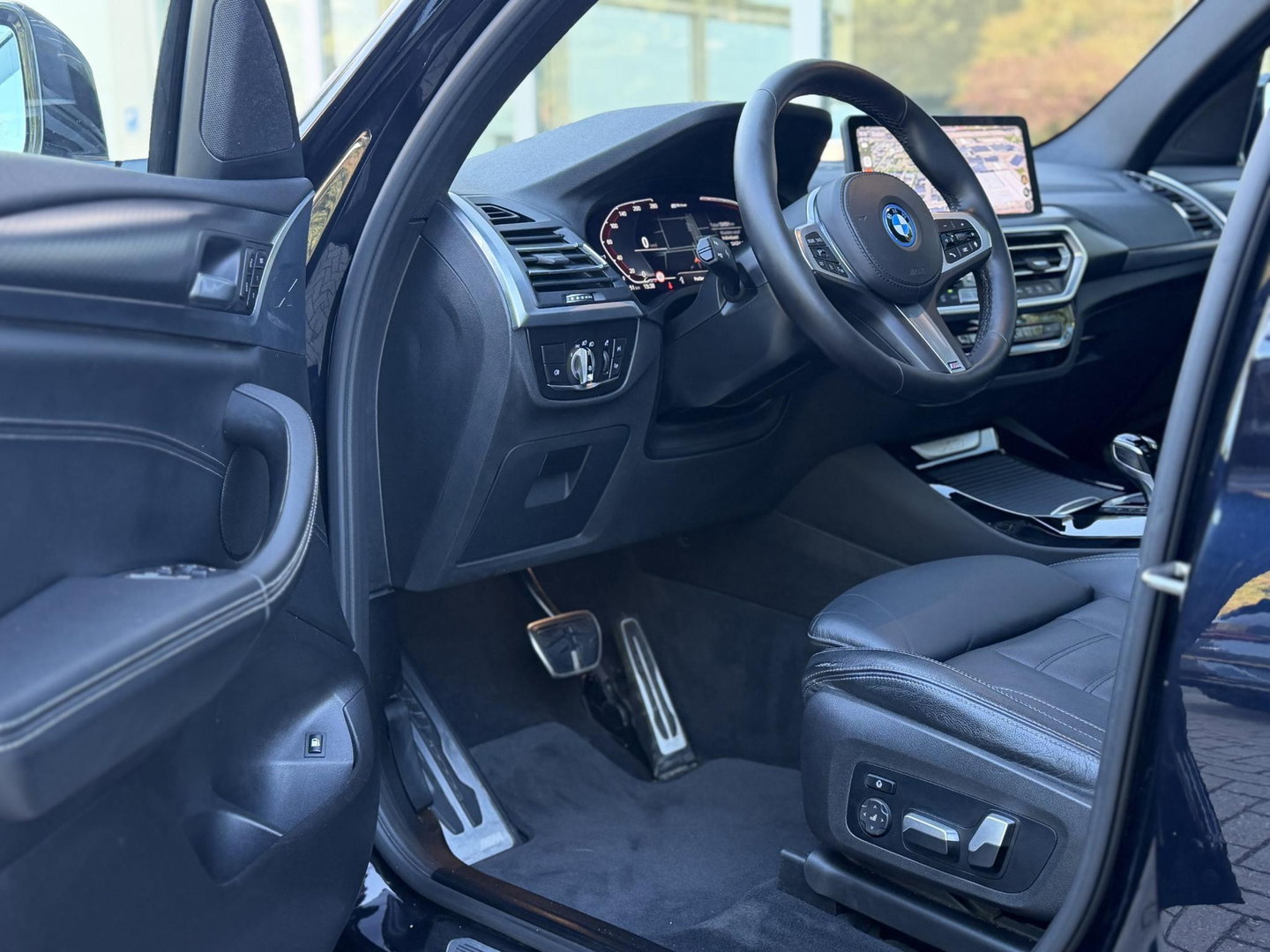 BMW X3 xDrive30e High Ex M-Sport LCI|Pano|Leer|Memory|360Cam|HUD|20"|Trekhaak