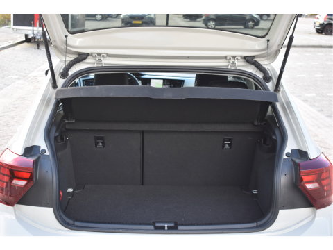 Volkswagen Polo 1.0 TSI Life Move 95 pk Ascot grey | Virtual cockpit | Carplay/Androidauto | DAB | Stoelverwarming | Climate Control | LED | LM-Velgen