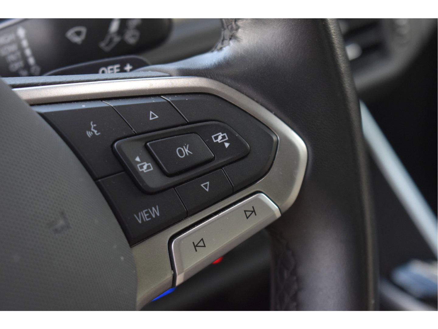 Volkswagen Polo 1.0 TSI Life Move 95 pk Ascot grey | Virtual cockpit | Carplay/Androidauto | DAB | Stoelverwarming | Climate Control | LED | LM-Velgen