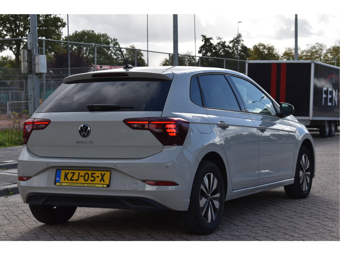 Volkswagen Polo 1.0 TSI Life Move 95 pk Ascot grey | Virtual cockpit | Carplay/Androidauto | DAB | Stoelverwarming | Climate Control | LED | LM-Velgen