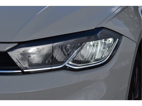 Volkswagen Polo 1.0 TSI Life Move 95 pk Ascot grey | Virtual cockpit | Carplay/Androidauto | DAB | Stoelverwarming | Climate Control | LED | LM-Velgen