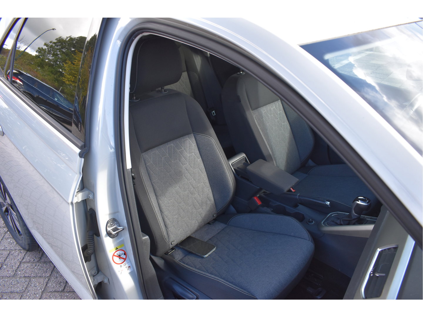Volkswagen Polo 1.0 TSI Life Move 95 pk Ascot grey | Virtual cockpit | Carplay/Androidauto | DAB | Stoelverwarming | Climate Control | LED | LM-Velgen