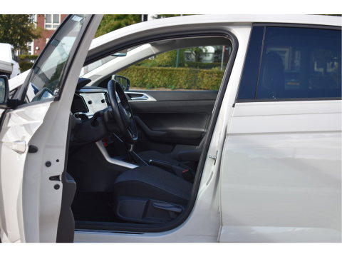 Volkswagen Polo 1.0 TSI Life Move 95 pk Ascot grey | Virtual cockpit | Carplay/Androidauto | DAB | Stoelverwarming | Climate Control | LED | LM-Velgen