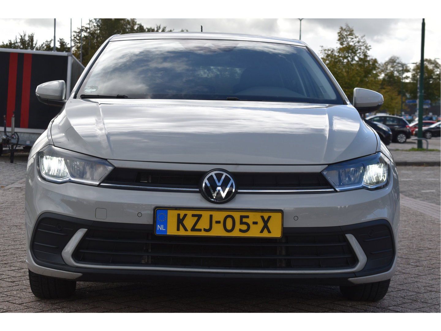 Volkswagen Polo 1.0 TSI Life Move 95 pk Ascot grey | Virtual cockpit | Carplay/Androidauto | DAB | Stoelverwarming | Climate Control | LED | LM-Velgen