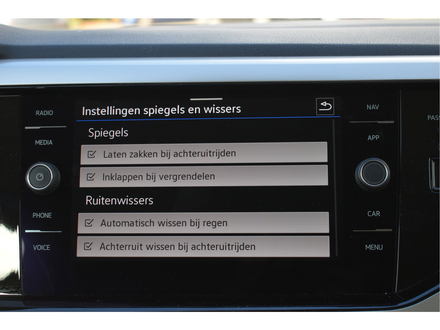 Volkswagen Polo 1.0 TSI Life Move 95 pk Ascot grey | Virtual cockpit | Carplay/Androidauto | DAB | Stoelverwarming | Climate Control | LED | LM-Velgen