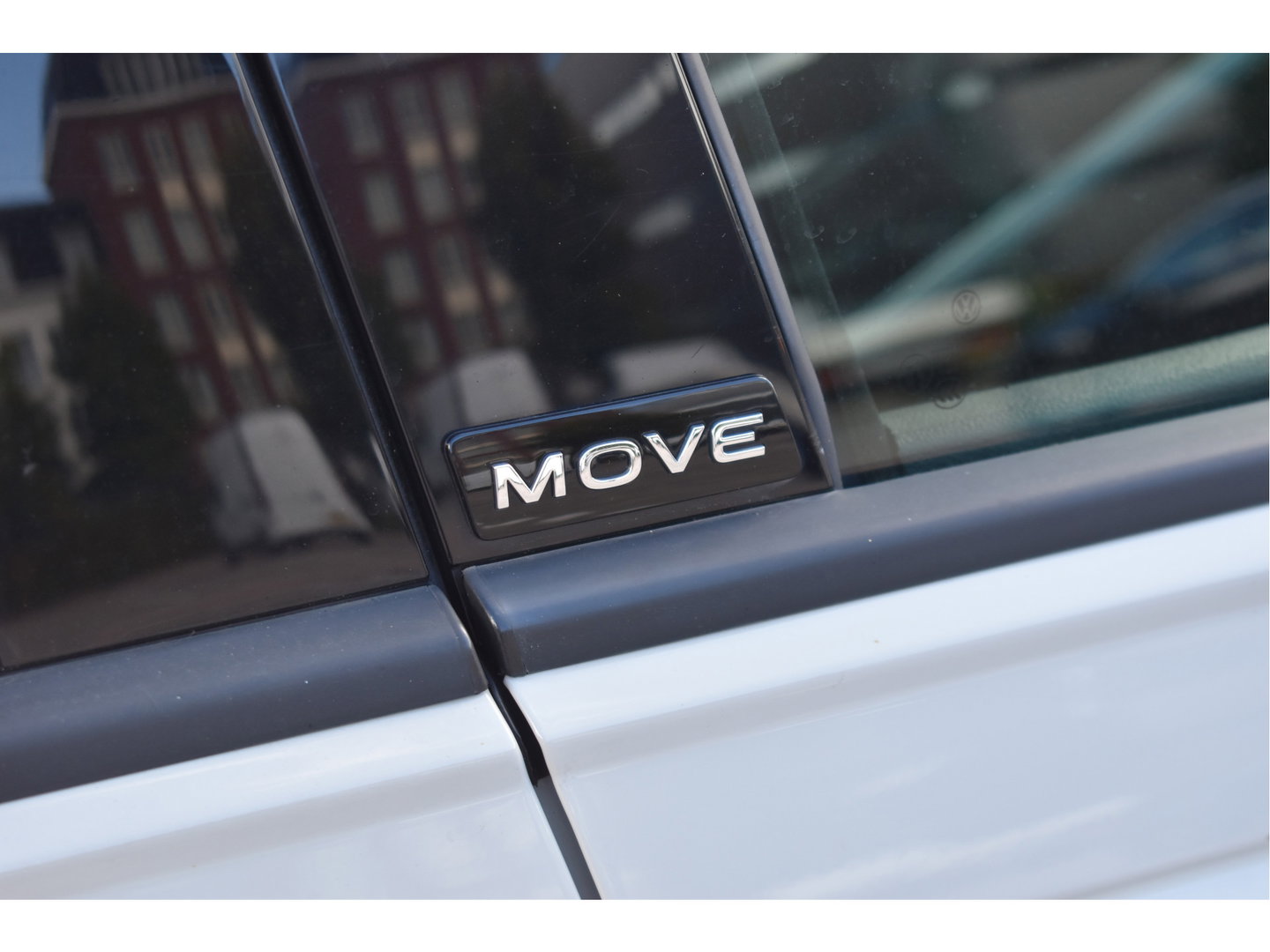 Volkswagen Polo 1.0 TSI Life Move 95 pk Ascot grey | Virtual cockpit | Carplay/Androidauto | DAB | Stoelverwarming | Climate Control | LED | LM-Velgen