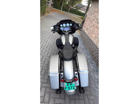 Harley Davidson 103 FLHX Streetglide 21'' Street Glide  Vance & Hines mat grijs blackout FLHTK