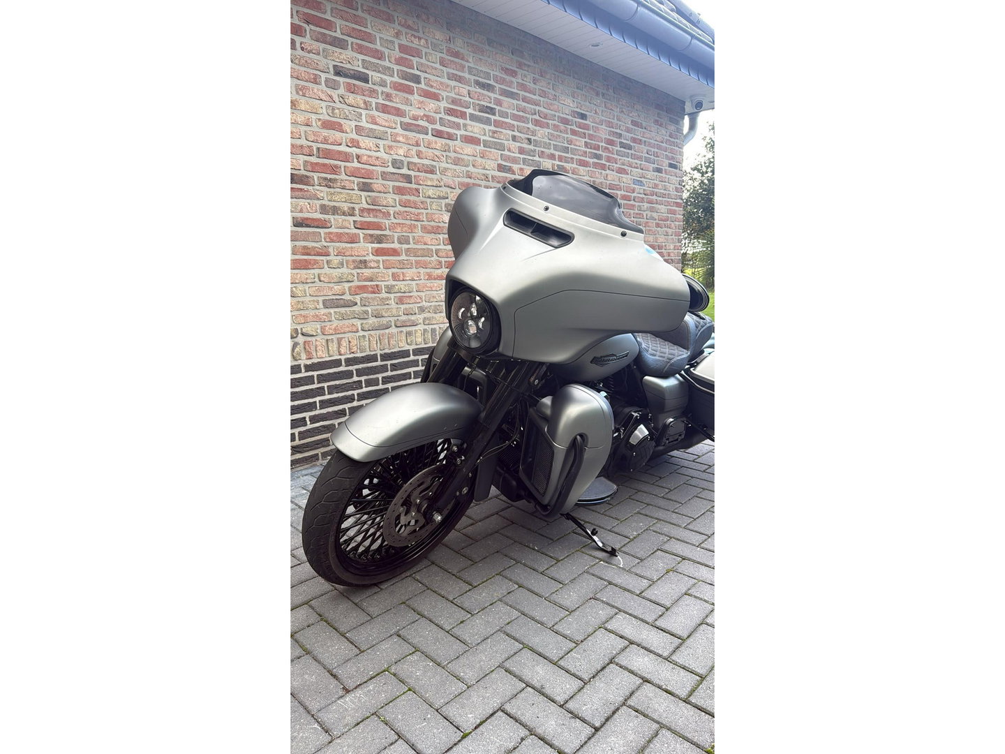 Harley Davidson 103 FLHX Streetglide 21'' Street Glide  Vance & Hines mat grijs blackout FLHTK