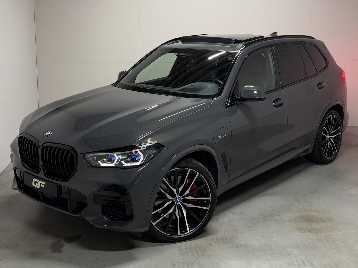 BMW X5 xDrive45e M-Sport Individual Dravitgrau Pano Laser 360º HUD Trekh.