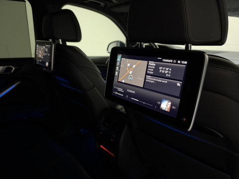 BMW X5 xDrive45e M-Sport Individual Dravitgrau Pano Laser 360º HUD Trekh.
