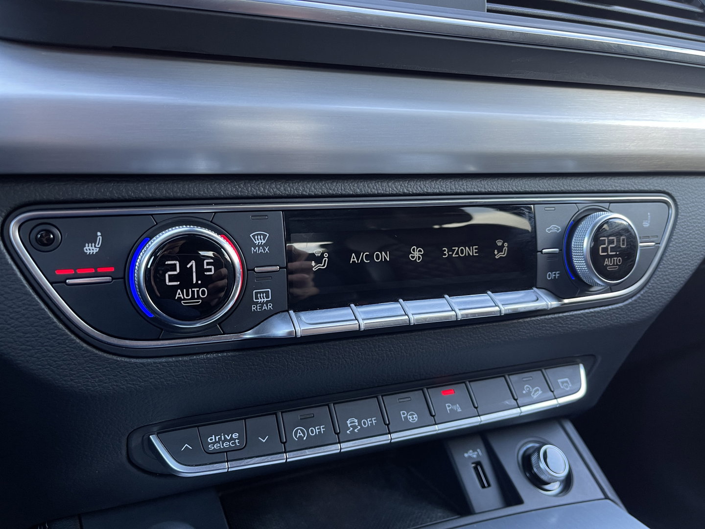 Audi Q5 3.0 TFSI SQ5 quattro Pro Line Plus | Elektrisch Wegklapbare Trekhaak | Panoramadak | Keyless Go/Entry | Head-up Display |