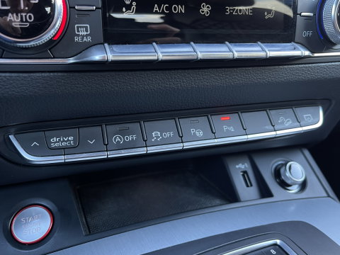 Audi Q5 3.0 TFSI SQ5 quattro Pro Line Plus | Elektrisch Wegklapbare Trekhaak | Panoramadak | Keyless Go/Entry | Head-up Display |
