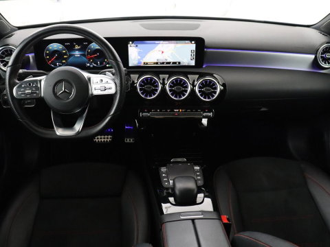 Mercedes-Benz A-Klasse 200 Business Solution AMG