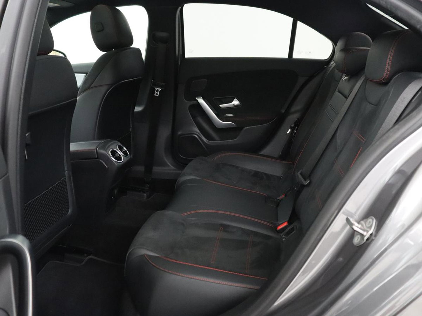 Mercedes-Benz A-Klasse 200 Business Solution AMG