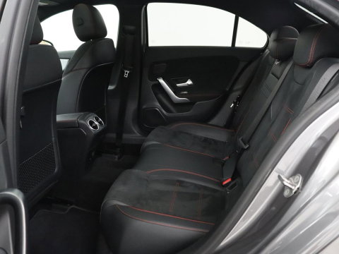 Mercedes-Benz A-Klasse 200 Business Solution AMG