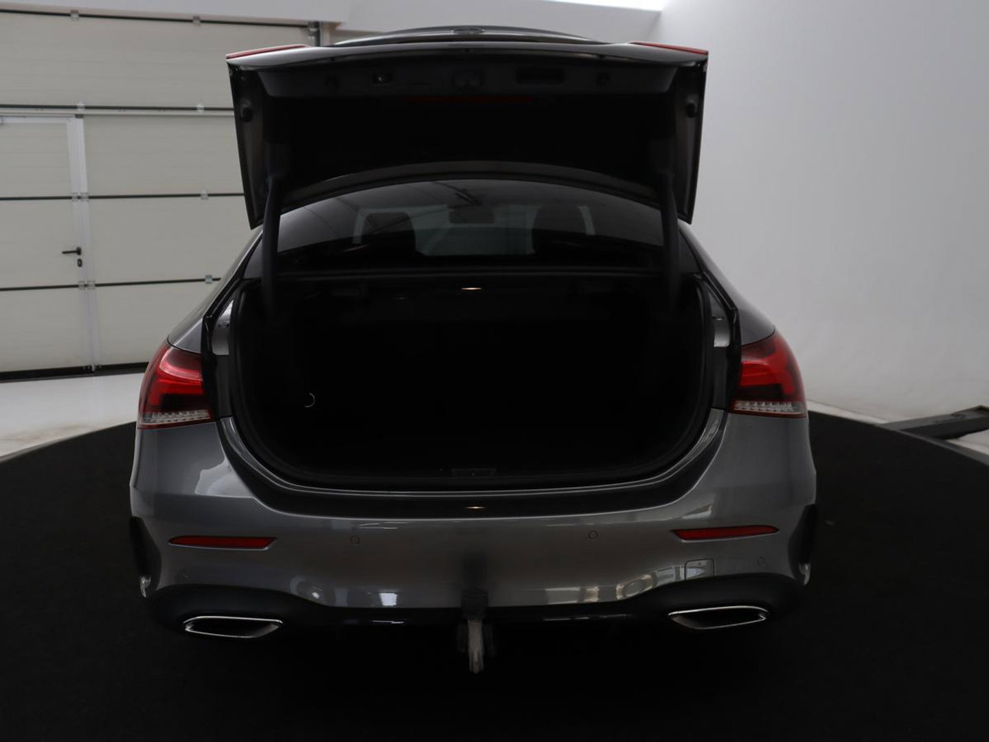 Mercedes-Benz A-Klasse 200 Business Solution AMG
