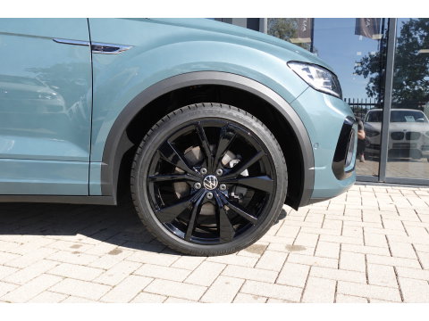 Volkswagen T-Roc 1.5 TSI R-Line PANO IQ.LIGHT ACC VOL