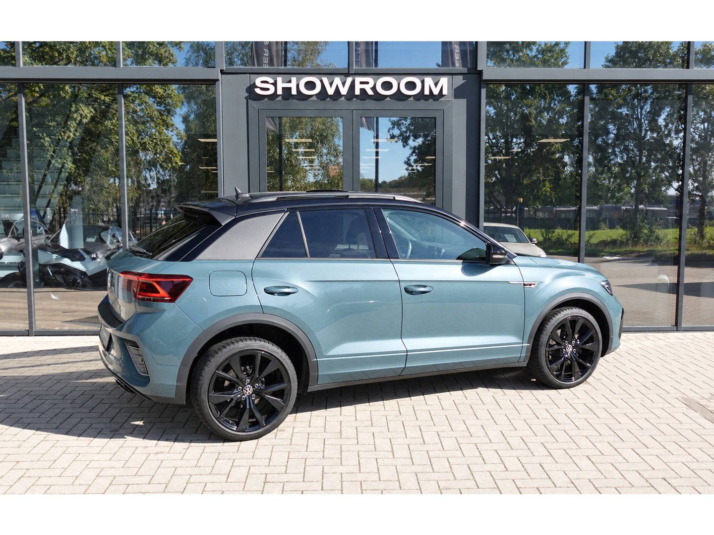 Volkswagen T-Roc 1.5 TSI R-Line PANO IQ.LIGHT ACC VOL