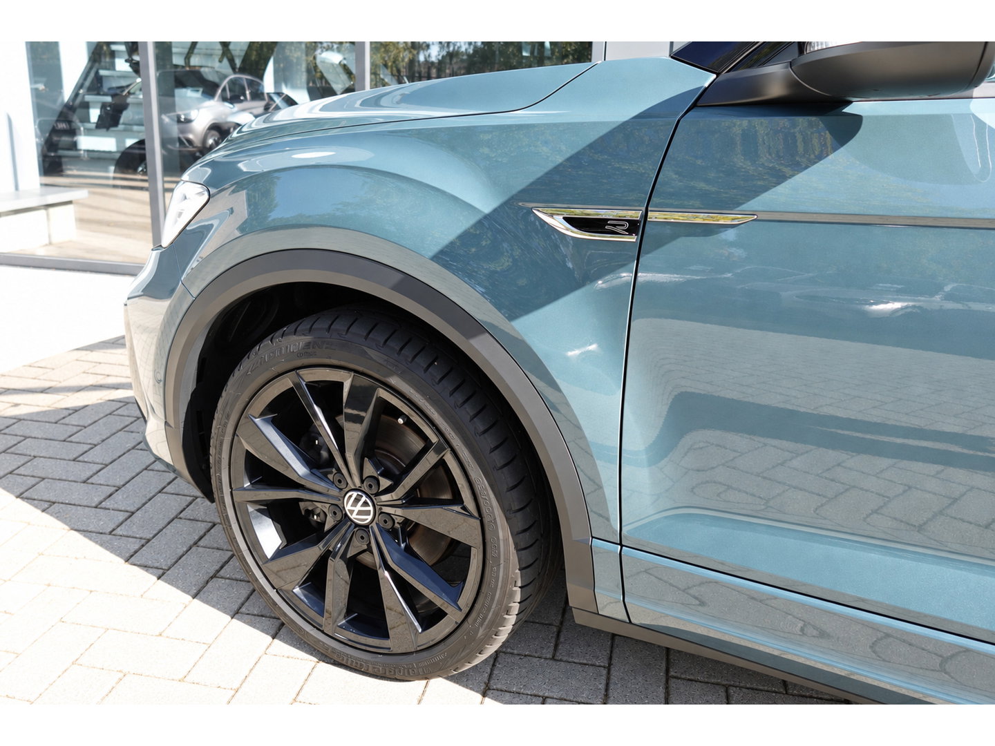 Volkswagen T-Roc 1.5 TSI R-Line PANO IQ.LIGHT ACC VOL