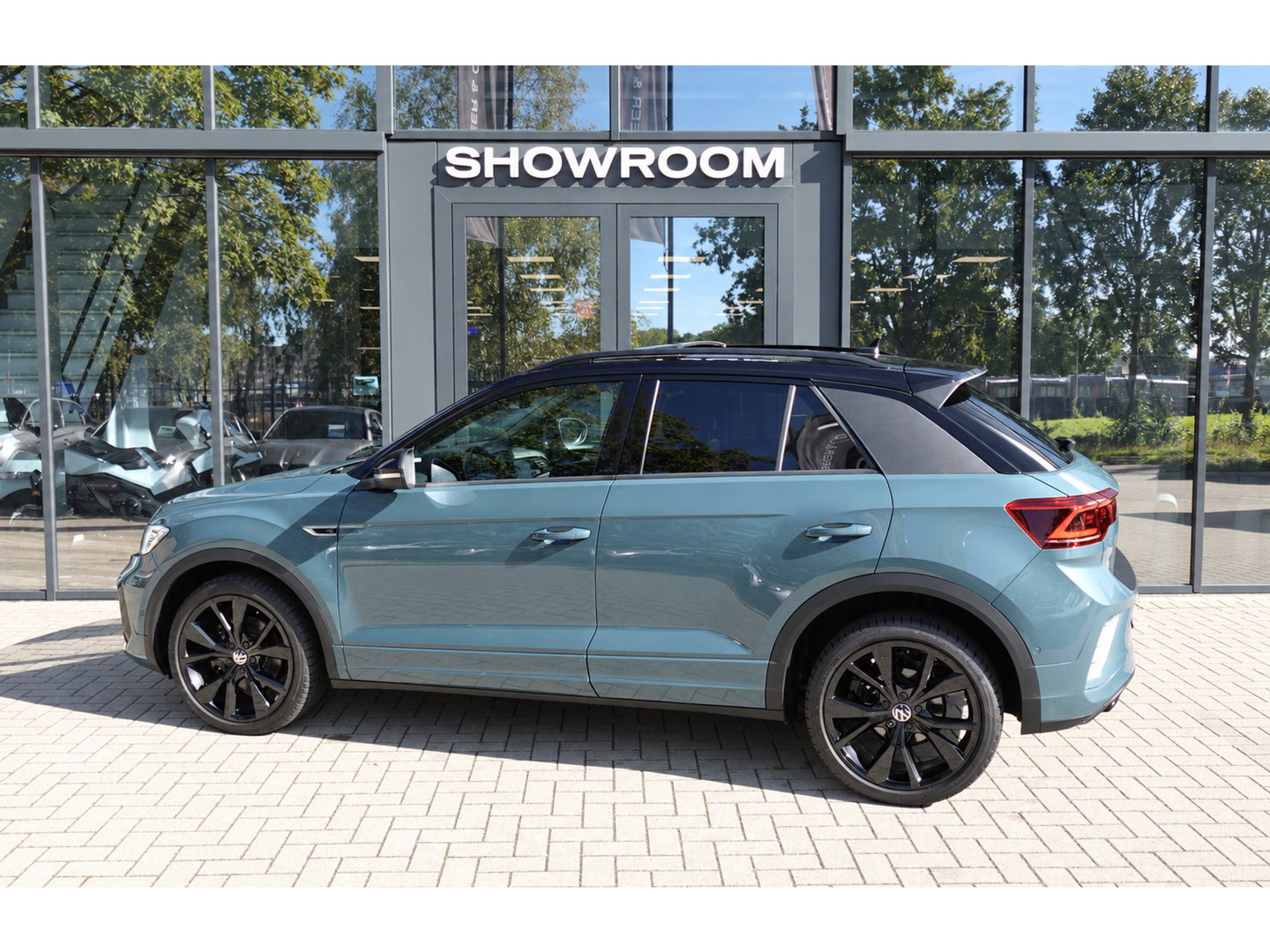 Volkswagen T-Roc 1.5 TSI R-Line PANO IQ.LIGHT ACC VOL