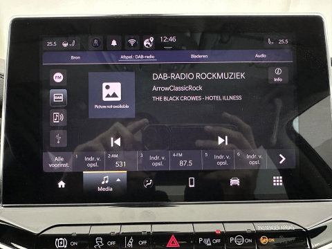 Jeep Compass 4xe 190 Plug-in Hybrid Electric Limited Lease Ed. (INCL-BTW) *LEATHER-FABRIC | FULL-LED | ADAPTIVE-CRUISE | CAMERA | CARPLAY | BLIND-SPOT | KEYLESS | DAB+ | DIGI-COCKPIT | PRIVACY-GLASS | COMFORT-SEATS | 19''ALU | TOWBAR*