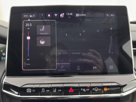 Jeep Compass 4xe 190 Plug-in Hybrid Electric Limited Lease Ed. (INCL-BTW) *LEATHER-FABRIC | FULL-LED | ADAPTIVE-CRUISE | CAMERA | CARPLAY | BLIND-SPOT | KEYLESS | DAB+ | DIGI-COCKPIT | PRIVACY-GLASS | COMFORT-SEATS | 19''ALU | TOWBAR*