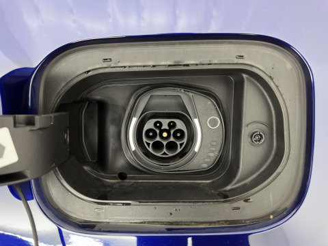 Jeep Compass 4xe 190 Plug-in Hybrid Electric Limited Lease Ed. (INCL-BTW) *LEATHER-FABRIC | FULL-LED | ADAPTIVE-CRUISE | CAMERA | CARPLAY | BLIND-SPOT | KEYLESS | DAB+ | DIGI-COCKPIT | PRIVACY-GLASS | COMFORT-SEATS | 19''ALU | TOWBAR*