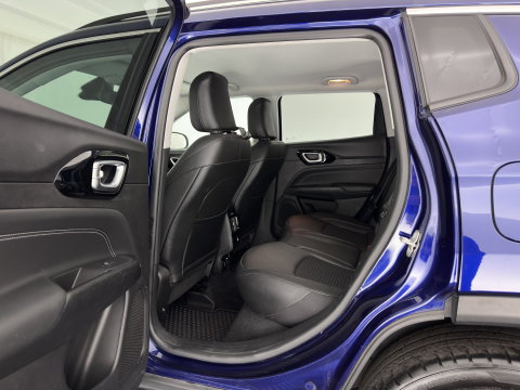 Jeep Compass 4xe 190 Plug-in Hybrid Electric Limited Lease Ed. (INCL-BTW) *LEATHER-FABRIC | FULL-LED | ADAPTIVE-CRUISE | CAMERA | CARPLAY | BLIND-SPOT | KEYLESS | DAB+ | DIGI-COCKPIT | PRIVACY-GLASS | COMFORT-SEATS | 19''ALU | TOWBAR*